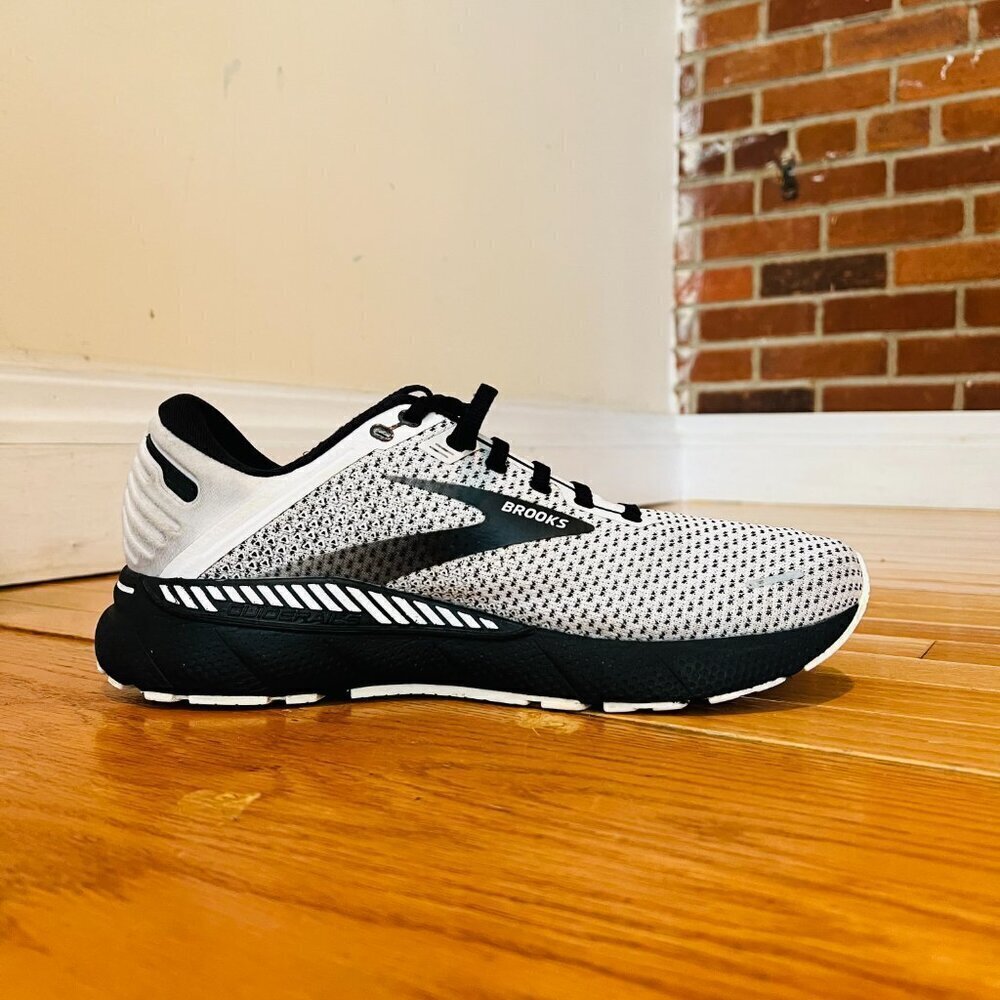 Brooks Adrenaline GTS 22 Mens 10.5 Wide Shoes Gray Running Walking Gym Lace Up - Picture 2 of 16